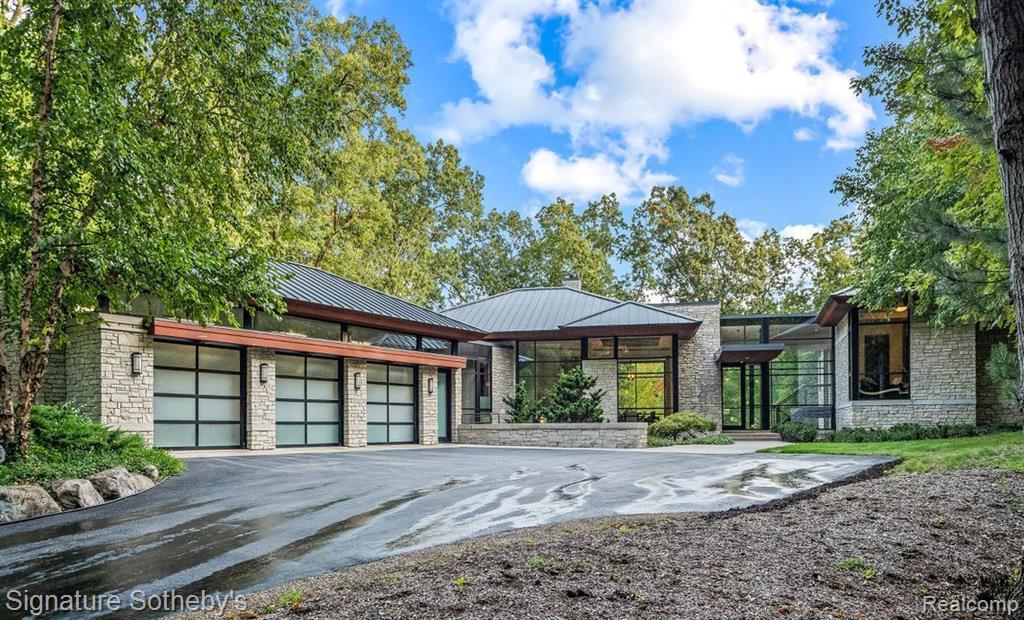 Click here to see property details