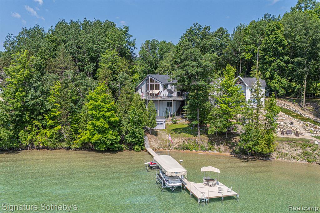 Click here to see property details