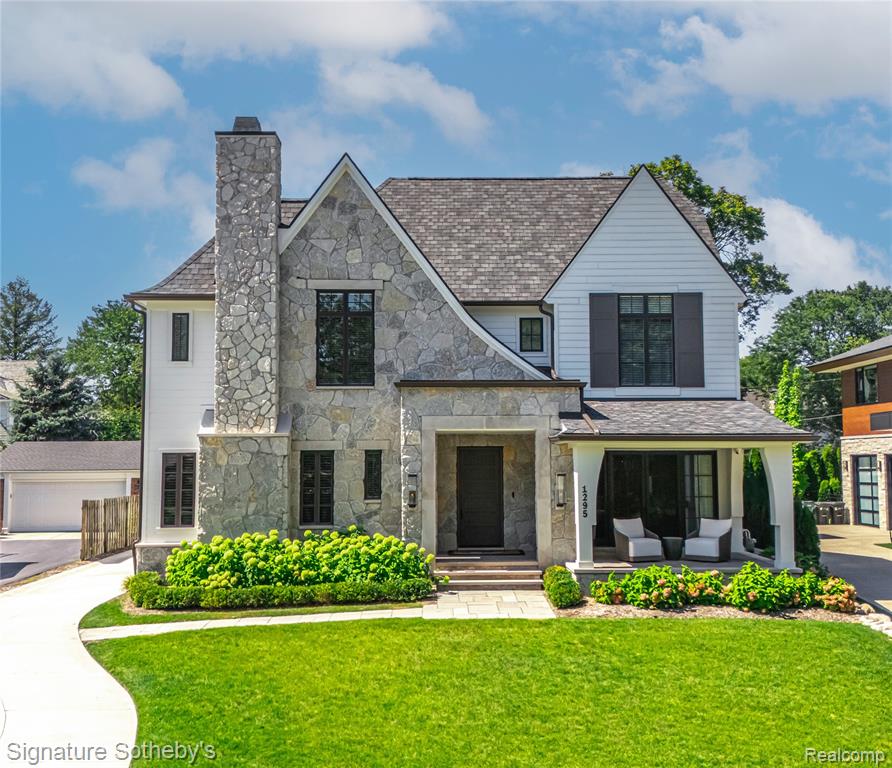 Click here to see property details