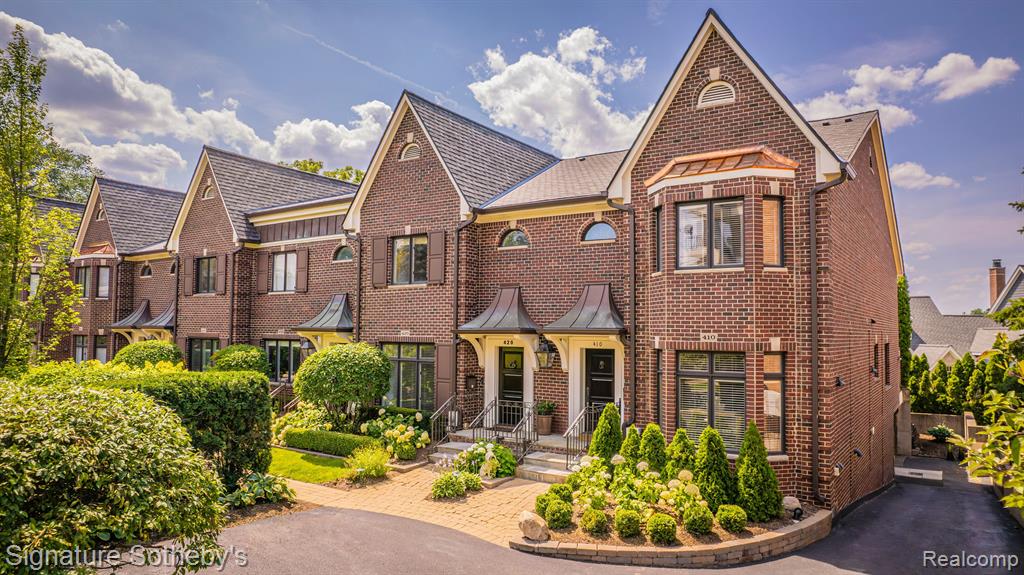 Click here to see property details