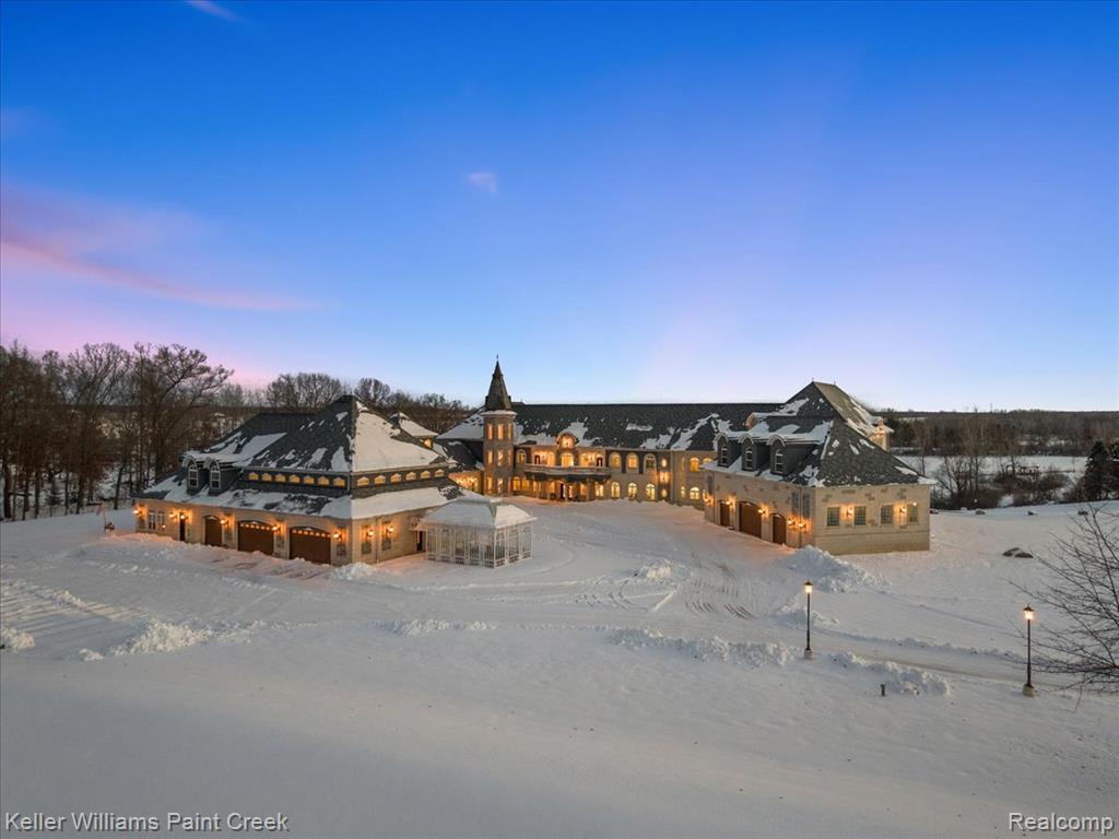 Click here to see property details