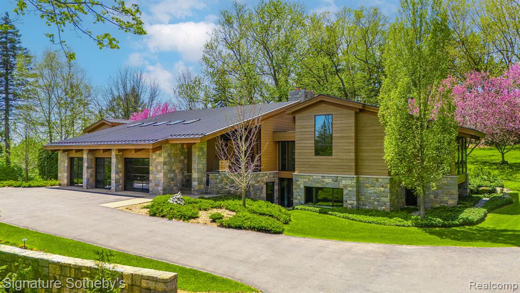 Click here to see property details