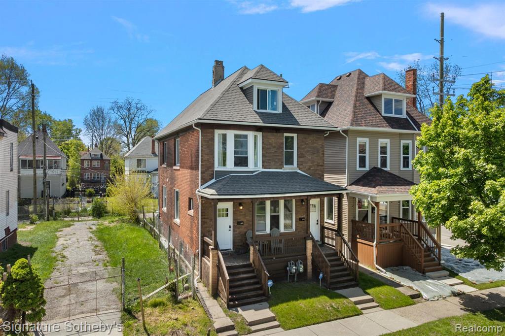 Click here to see property details