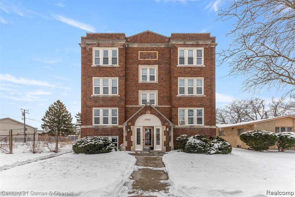 Click here to see property details