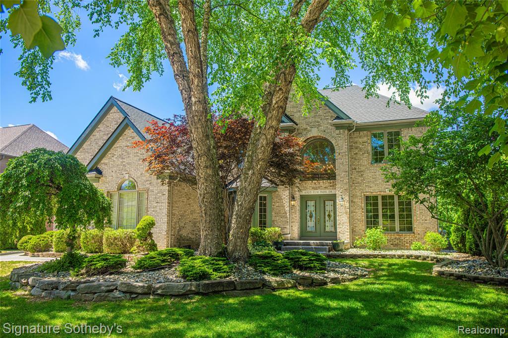 Click here to see property details