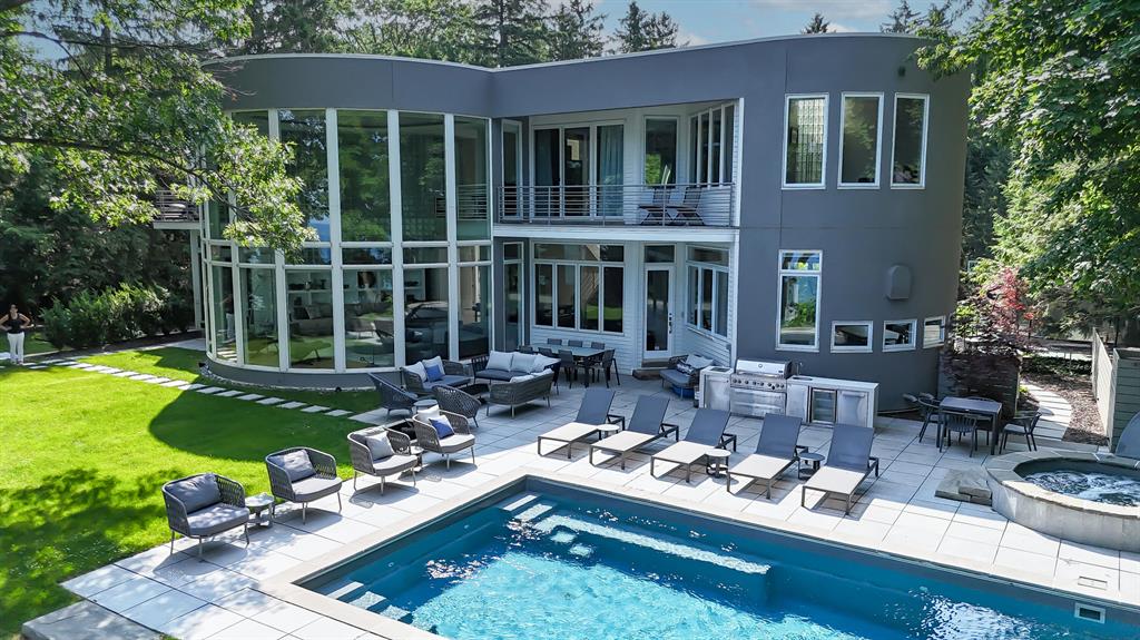 Click here to see property details