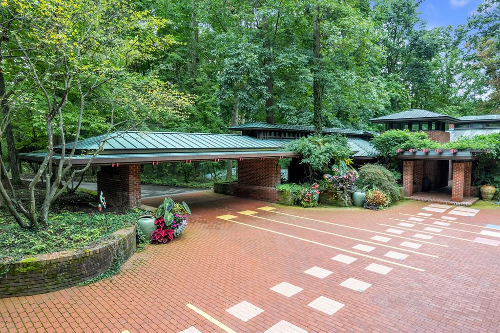 Click here to see property details